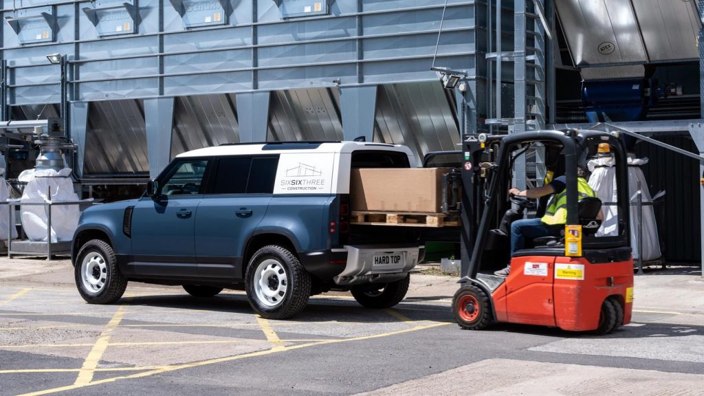 Land Rover Defender Hard Top Commercial will take a Euro-pallet