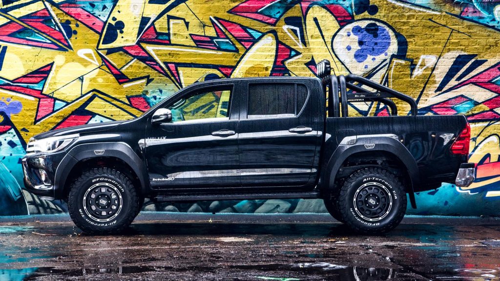 Toyota Hilux Invincible 50