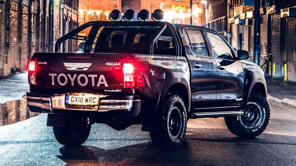 Toyota Hilux Invincible 50