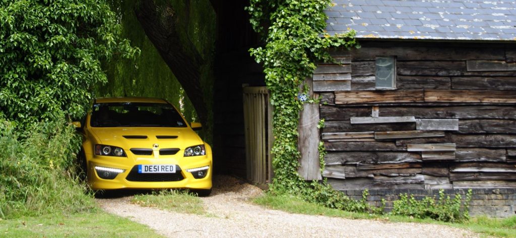 Vauxhall Maloo VXR8 hiding