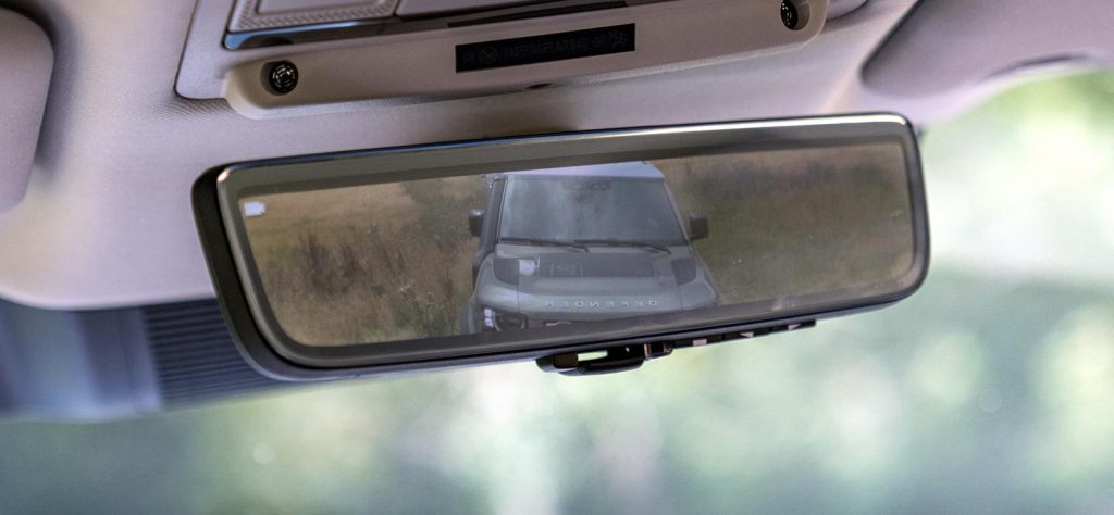 Land Rover Defender - Digital Rear View Mirror