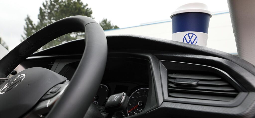 Van drivers drink coffee ahead of tea