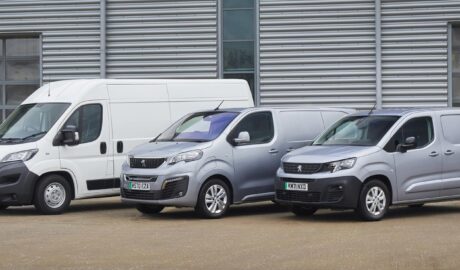 Peugeot deliver 1000 electric vans