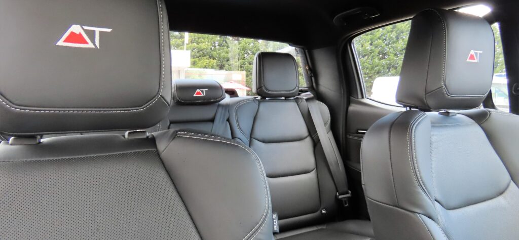 Isuzu D-Max Arctic Trucks AT35 rear cabin