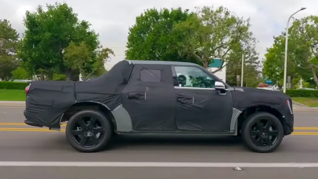 Kia electric pickup caught testing