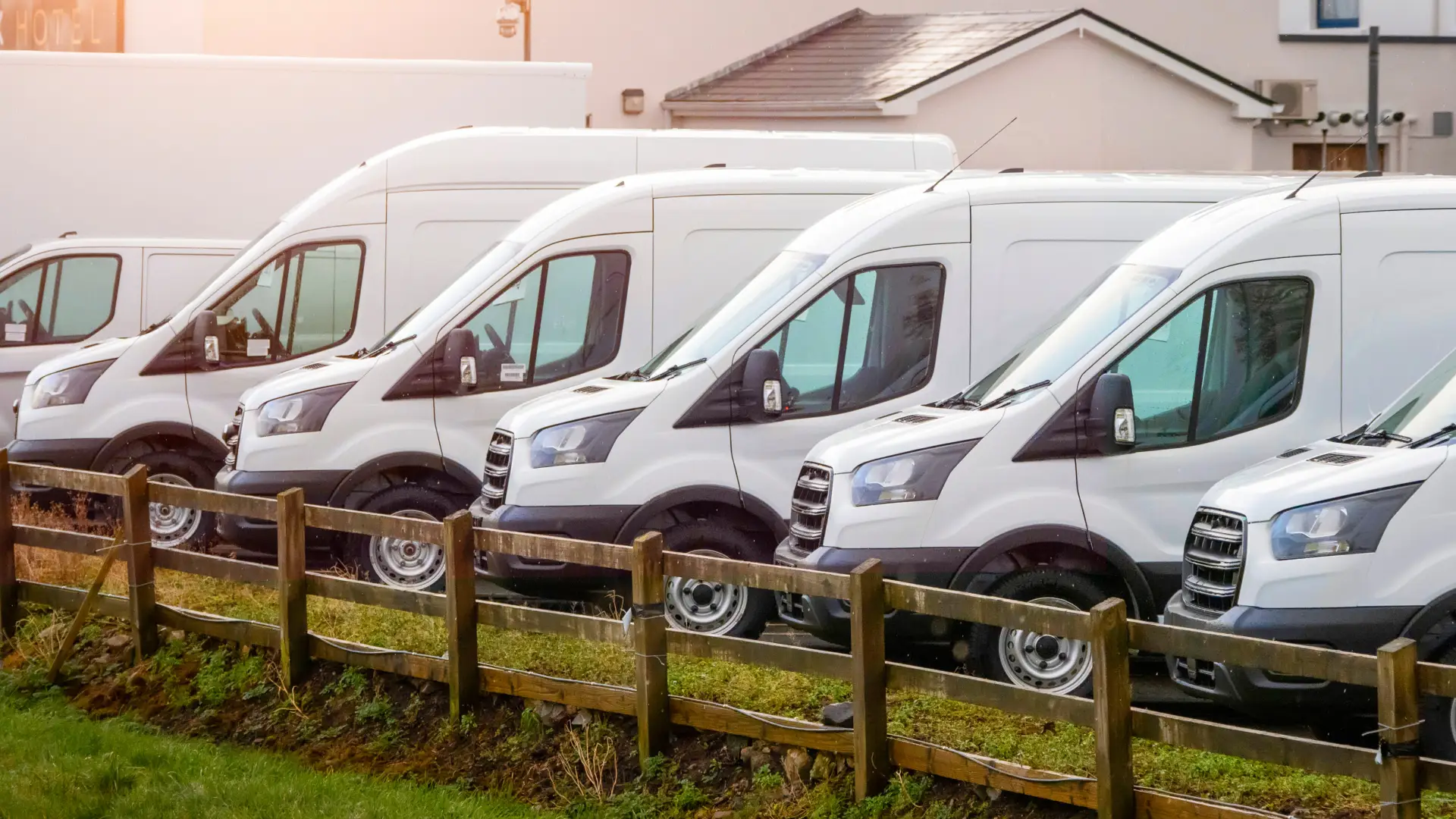 Van market slumps again in November as pickup demand collapses and EV targets loom • Professional Pickup