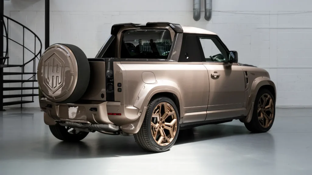Urban Automotive Widetrack Avontur pickup