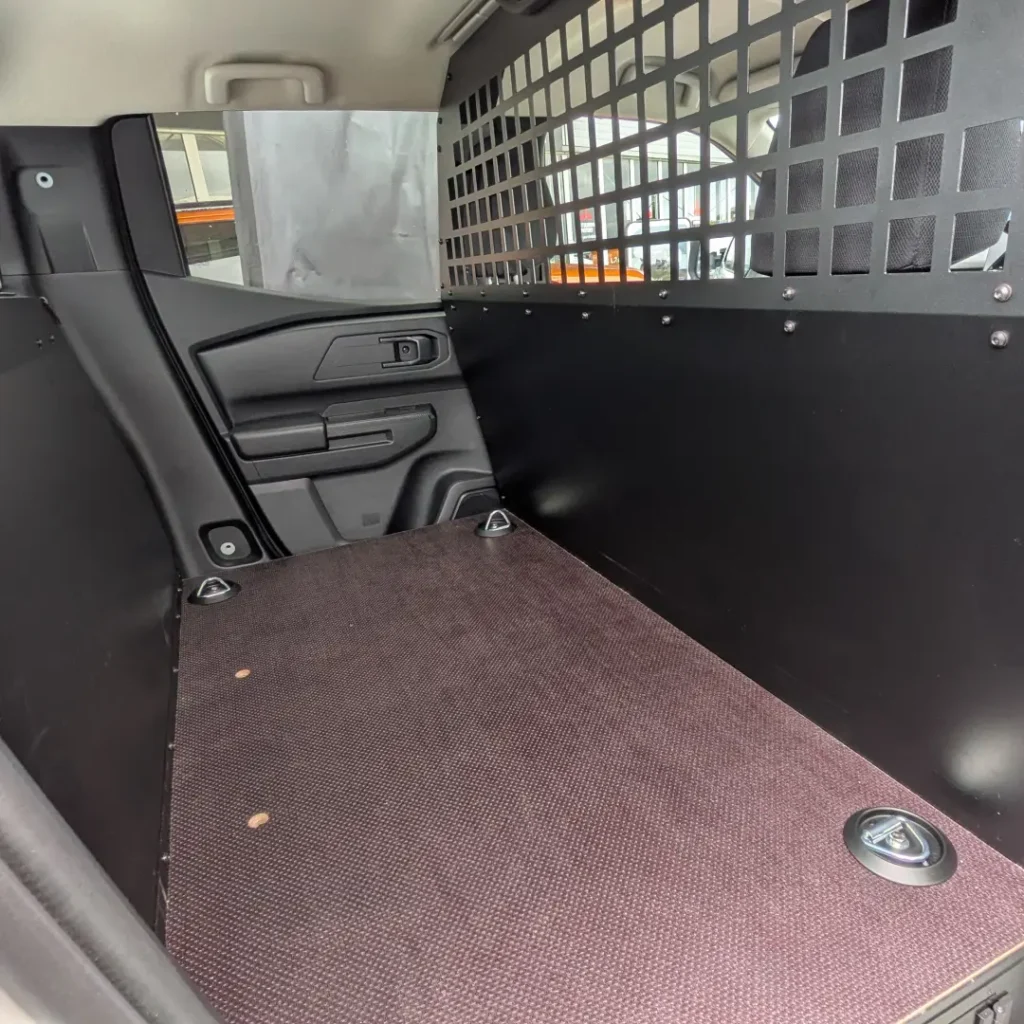 Mitsubishi L200 Commercial load area
